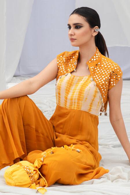 Bharat Adiani Yellow Georgette, Pure Chanderi Mirror Cape Tie Dye With Embroidered Jacket Online at Aza Fashions Bharat Adiani_Yellow Georgette, Pure Chanderi Mirror Cape Tie Dye With Embroidered Jacket _Online_at_Aza_Fashions