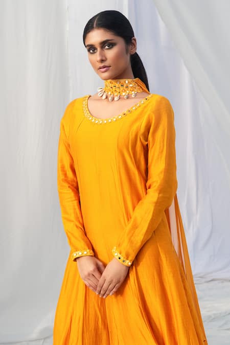 Buy Yellow Hand Embroidered Wrinkle Cotton Gather Anarkali With Churidar  And Gota Lace Dupatta by IKSHITA CHOUDHARY at Ogaan Market Online Shopping  Site
