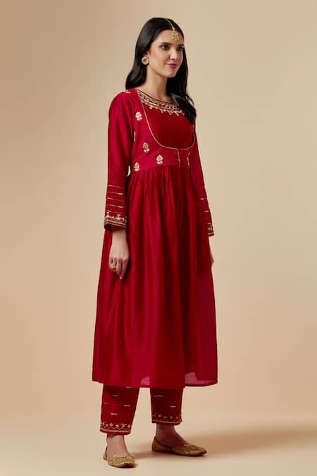 Anantaa By Roohi Red Silk Chanderi Floral Round Gathered Kurta Online at Aza Fashions Anantaa By Roohi_Red Silk Chanderi Floral Round Gathered Kurta _Online_at_Aza_Fashions