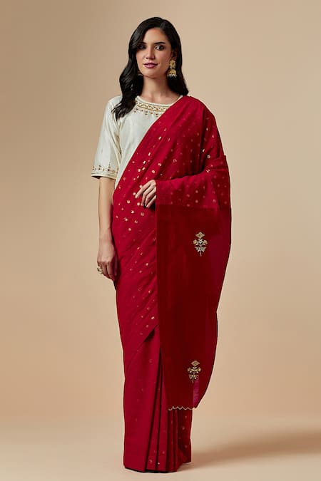 Anantaa By Roohi_Off White Silk Chanderi Floral Round Blouse _Online_at_Aza_Fashions