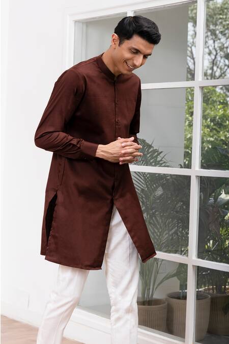 Armen & CO_Brown Cotton Plain Mandarin Collar Short Kurta_Online_at_Aza_Fashions