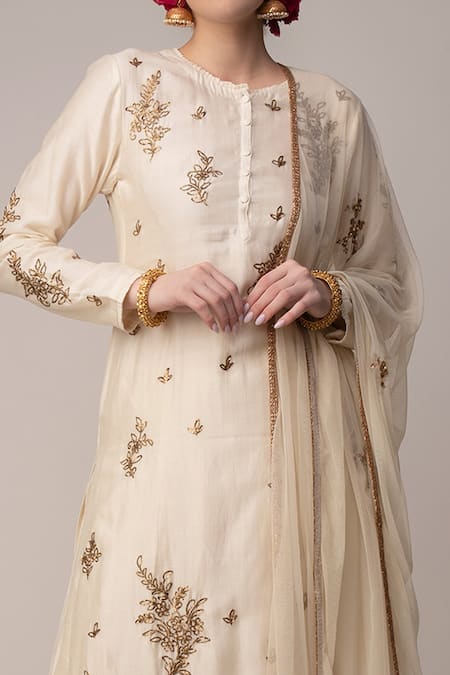 Joy Mitra_Cream Kurta And Skirt Chanderi Embroidered Floral Round Set _Online_at_Aza_Fashions