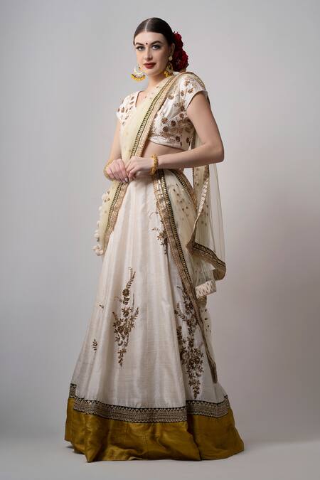 Joy Mitra_Cream Dupatta Net, Lehenga And Blouse Silk Floral V Neck Embroidered Bridal Set _Online_at_Aza_Fashions