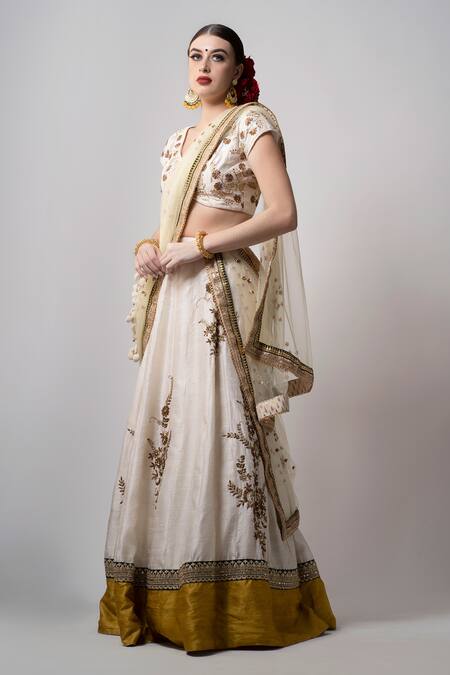 Buy_Joy Mitra_Cream Dupatta Net, Lehenga And Blouse Silk Floral V Neck Embroidered Bridal Set _Online_at_Aza_Fashions