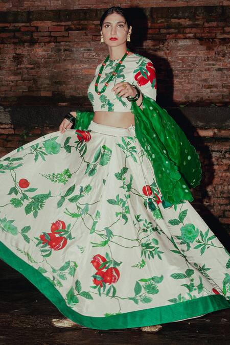 Label Earthen_Ivory Habutai , Organza Floral Motifs Round Ramri Print Lehnga Set _Online_at_Aza_Fashions