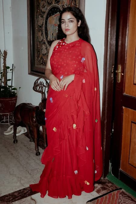 Label Earthen Phool Sitara Saree With Blouse 
