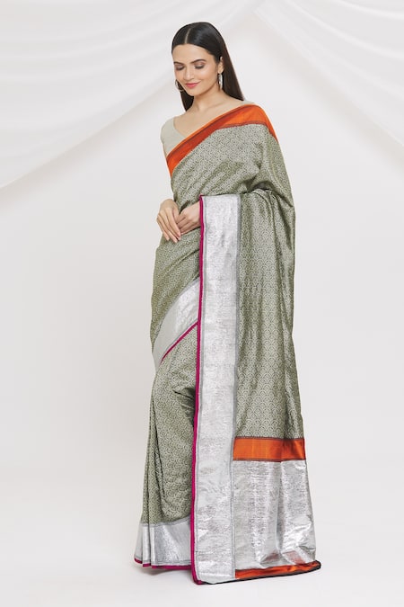 Resa by Ushnakmals Black Satin Silk Woven Tanchoi Pattern Saree 
