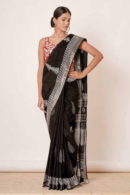 Aharin India_Black Linen Lining Cotton And Shantoon Hand Block Print & Zari Saree With Blouse_Online_at_Aza_Fashions