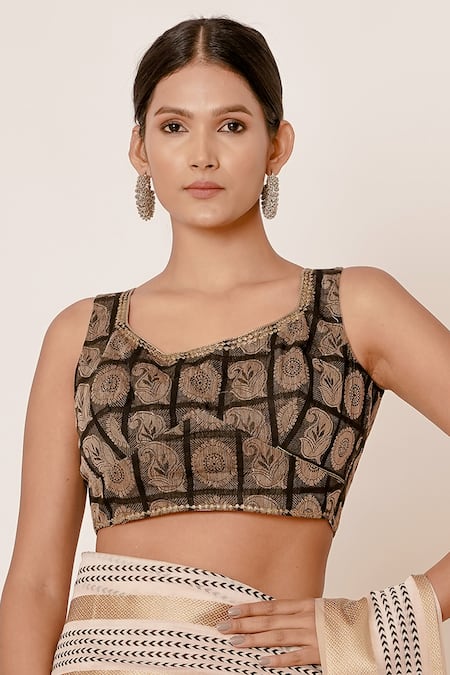 Buy_Aharin India_Ivory Handwoven Maheshwari Silk  Lining And Saree With Blouse_Online_at_Aza_Fashions