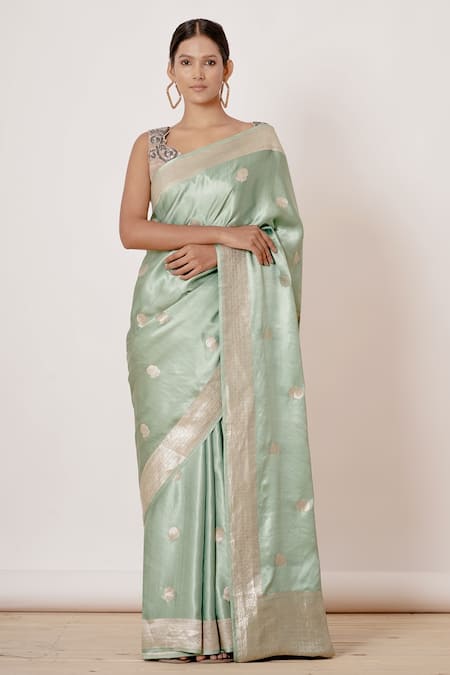 AHARIN INDIA Woven Rose Motifs Saree With Blouse 