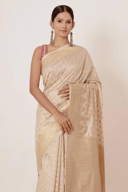 Aharin India_Ivory Shantoon, Saree Pure Banarasi Silk Lining Cotton Zari With Blouse_Online_at_Aza_Fashions