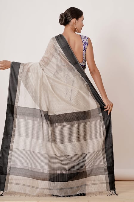 Aharin India Maheshwari Silk Saree With Blouse 