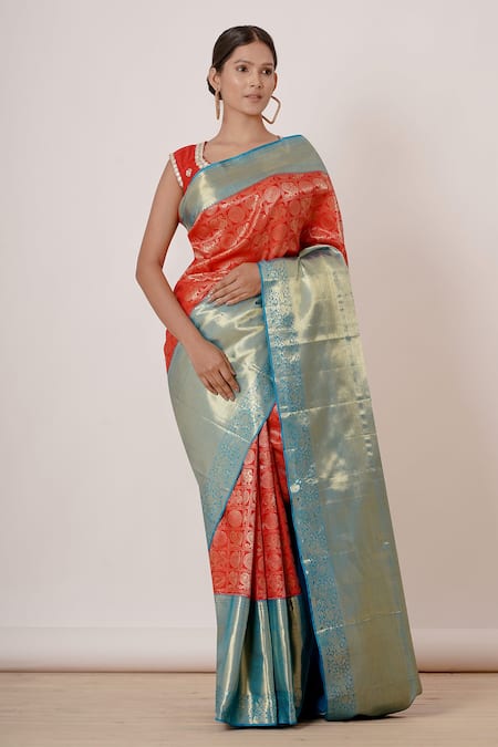 Aharin Red Pure Dharamavaram Silk Woven Floral Motifs V Neck Saree With Blouse