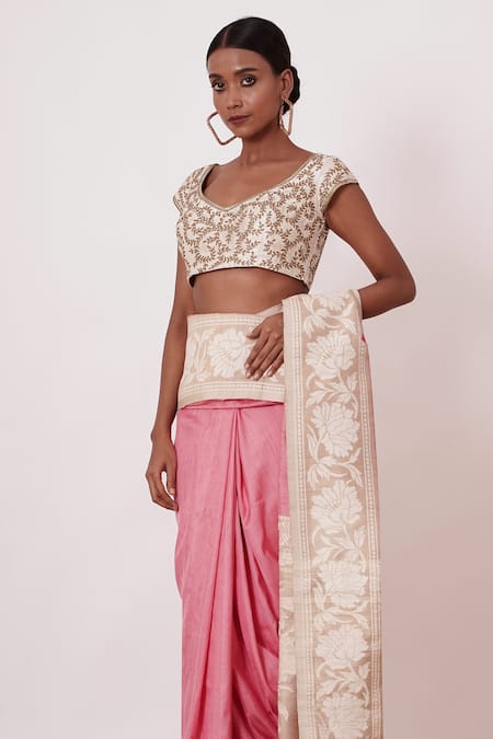 Buy_Aharin India_Pink Banarasi, Lining Cotton/shantoon Floral Motifs V Neck Saree With Blouse_Online_at_Aza_Fashions