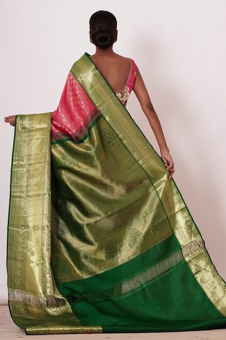 Aharin India Dharamavaram Silk Saree With Printed Blouse 