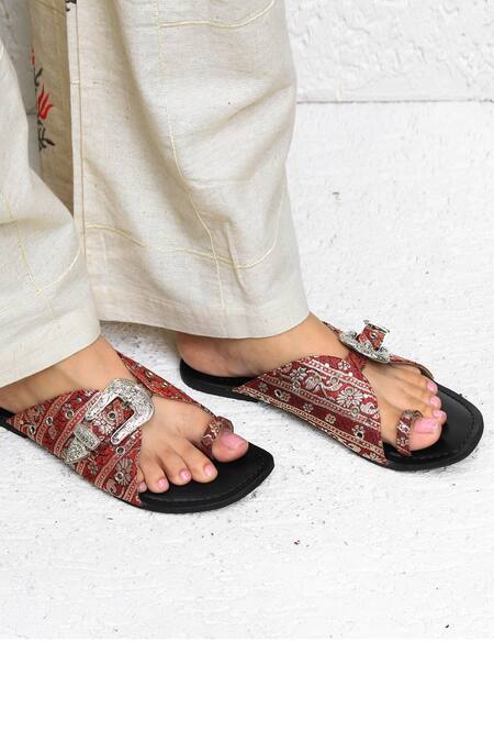 Shop_Sandalwali_Red Nadia Cutwork Toe Ring Flats _at_Aza_Fashions