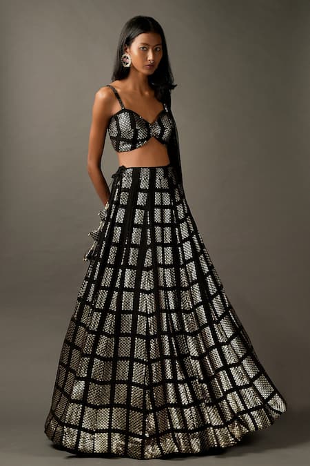 Two Sisters By Gyans_Black Viscose Block Sequins Sweetheart Neck Embroidered Lehenga Set _Online_at_Aza_Fashions