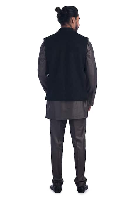 Shop Poonam Kasera Black Cotton , 100% Paisley Velvet Embroidered Bundi And Kurta Set at Aza Fashions Shop_Poonam Kasera_Black Cotton , 100% Paisley Velvet Embroidered Bundi And Kurta Set_at_Aza_Fashions