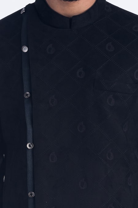 Poonam Kasera Black Cotton , 100% Paisley Velvet Embroidered Bundi And Kurta Set at Aza Fashions Poonam Kasera_Black Cotton , 100% Paisley Velvet Embroidered Bundi And Kurta Set_at_Aza_Fashions