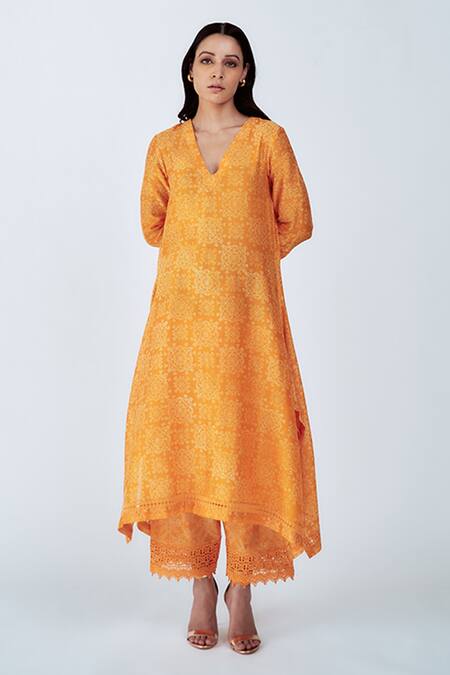 Buy House Of Pink Orange Chanderi Thread Work V Neck Printed Kurta Set Online at Aza Fashions Buy_House Of Pink_Orange Chanderi Thread Work V Neck Printed Kurta Set _Online_at_Aza_Fashions