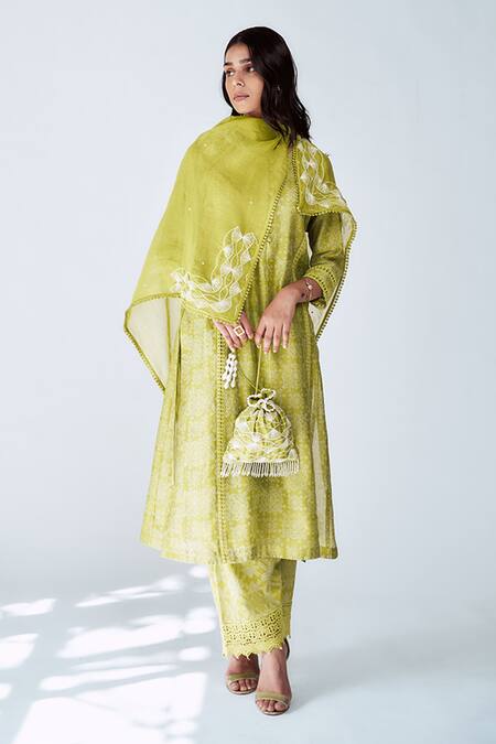 House Of Pink Green Chanderi Thread Work Round Printed Kurta Set Online at Aza Fashions House Of Pink_Green Chanderi Thread Work Round Printed Kurta Set_Online_at_Aza_Fashions