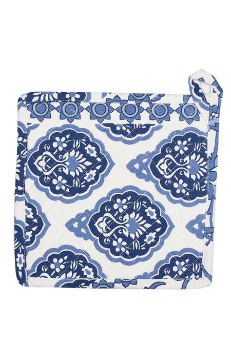 House This Blue 100 % Cotton Print Paisley Motif Kitchen Of 4 Online at Aza Fashions House This_Blue 100 % Cotton Print Paisley Motif Kitchen Of 4_Online_at_Aza_Fashions