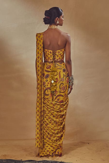 Drishti & Zahabia Pre-Draped Saree With Blouse 