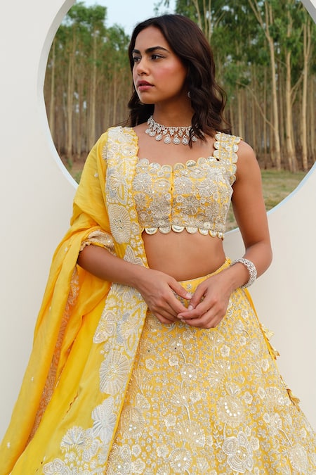 Buy Yellow Lehenga Choli for Women Designer Haldi Wedding Party Wear Ghagra  Choli Indian Traditional Festival Wear Ready to Wear Lengha Choli Online in  India - Etsy