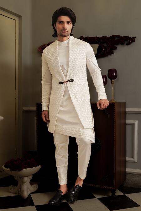 Yajy By Aditya Jain White Kurta And Bundi Silk, Pants Stretch Cotton Thread Dhwaja & Set Online at Aza Fashions Yajy By Aditya Jain_White Kurta And Bundi Silk, Pants Stretch Cotton Thread Dhwaja & Set _Online_at_Aza_Fashions
