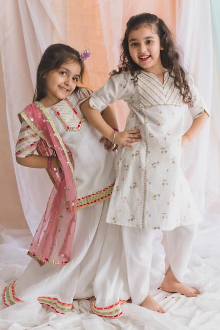 Chotibuti Ivory Chanderi Zari, Gota Patti Embroidered Kurta And Pant Set Online at Aza Fashions Chotibuti_Ivory Chanderi Zari, Gota Patti Embroidered Kurta And Pant Set _Online_at_Aza_Fashions