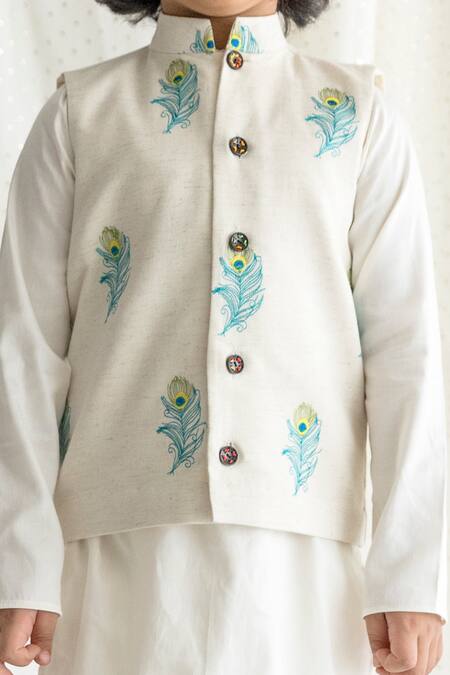 Chotibuti_Off White Cotton Embroidery Peacock Feather Bundi Set _Online_at_Aza_Fashions
