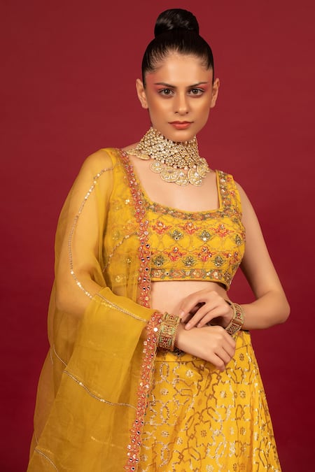Buy_Neha Khullar_Yellow Organza, Net, Banarasi Chanderi, Lining Cotton Shantoon Lehenga Set _Online_at_Aza_Fashions