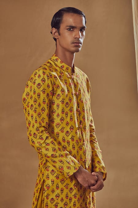 Drishti & Zahabia Floral Print Kurta & Pant Set 