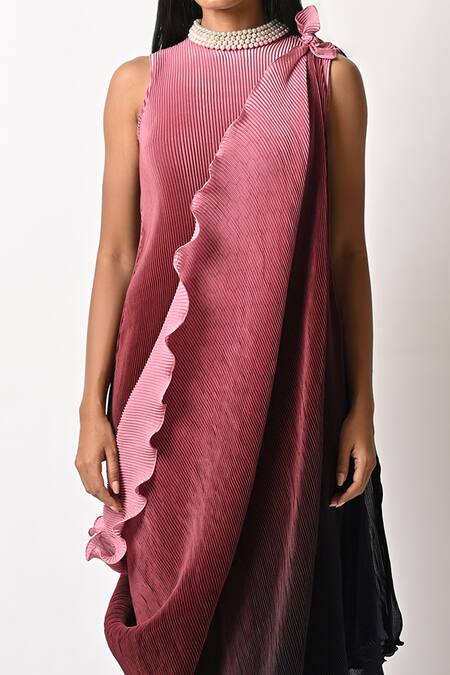 Kiran Uttam Ghosh Pink Pleated Polyester Mix Geometric Round Drape Gown at Aza Fashions Kiran Uttam Ghosh_Pink Pleated Polyester Mix Geometric Round Drape Gown _at_Aza_Fashions