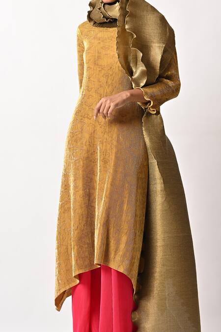 Shop Kiran Uttam Ghosh Gold Pleated Polyester Mix Geometric Round Kaftan Online at Aza Fashions Shop_Kiran Uttam Ghosh_Gold Pleated Polyester Mix Geometric Round Kaftan _Online_at_Aza_Fashions