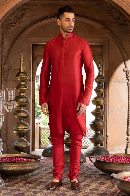 Chhavvi Aggarwal Mandarin Collar Kurta Set 