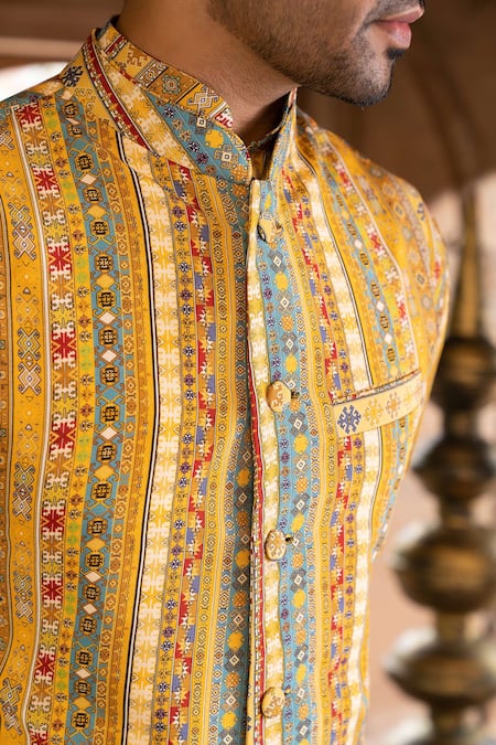 Chhavvi Aggarwal_Yellow Crepe, Chanderi , Glaze Geometric Printed Bundi And Kurta Set _Online_at_Aza_Fashions