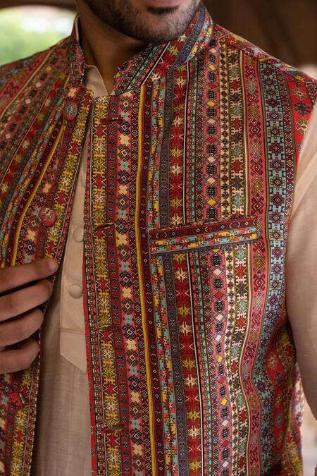 Chhavvi Aggarwal_Multi Color Crepe Printed Geometric Bundi _Online_at_Aza_Fashions