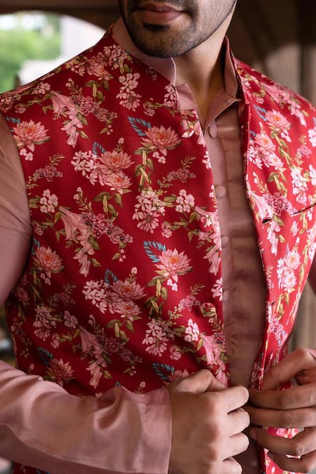 Chhavvi Aggarwal_Maroon Crepe Floral Print Bundi _Online_at_Aza_Fashions