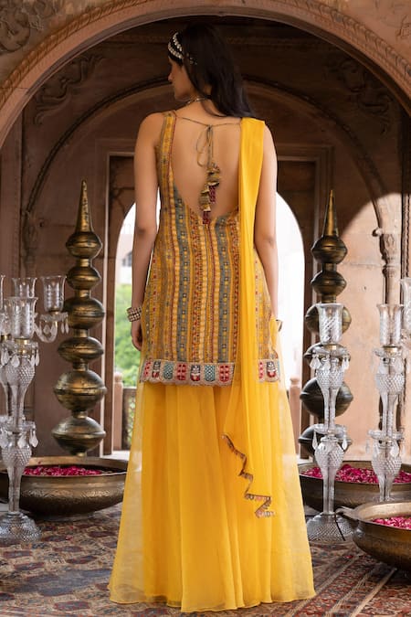 Shop Chhavvi Aggarwal Yellow Crepe, Organza And Georgette Lining Shantoon Geometric Kurta Palazzo Set at Aza Fashions Shop_Chhavvi Aggarwal_Yellow Crepe, Organza And Georgette Lining Shantoon Geometric Kurta Palazzo Set _at_Aza_Fashions