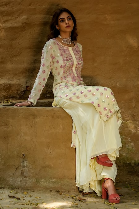 Shop Akanksha Mago Yellow Net, Georgette Dori, Floral, Mirror Round Mayra Embroidered Kurta Set at Aza Fashions Shop_Akanksha Mago_Yellow Net, Georgette Dori, Floral, Mirror Round Mayra Embroidered Kurta Set _at_Aza_Fashions