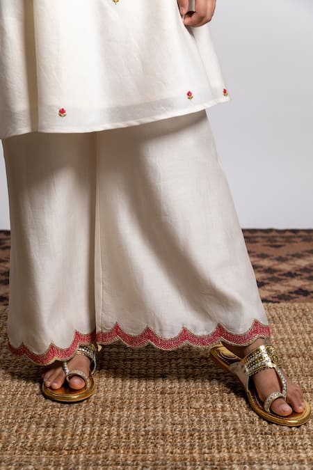 Buy_BOTEH_Ivory Chanderi Silk, Cotton Embroidery Kurta Set _Online_at_Aza_Fashions