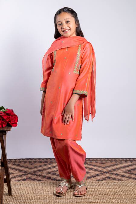 BOTEH_Orange Chanderi Silk, Cotton Embroidery Geometric Kurta Set _Online_at_Aza_Fashions
