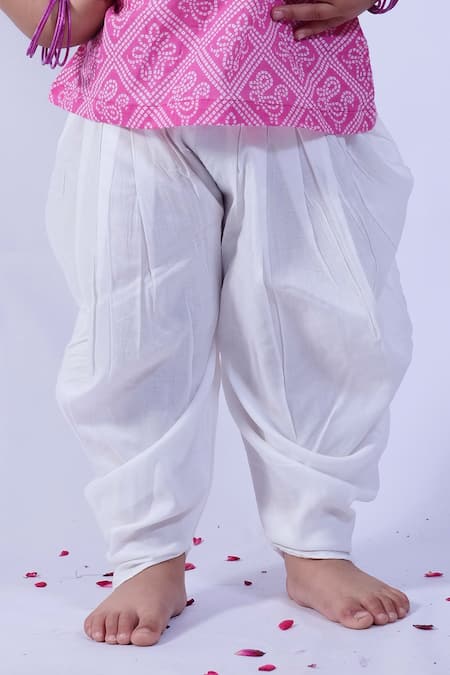 Pankhuri By Priyanka Pink Cotton Lace Bandhani Print Kurta And Dhoti Set Online at Aza Fashions Pankhuri By Priyanka_Pink Cotton Lace Bandhani Print Kurta And Dhoti Set _Online_at_Aza_Fashions