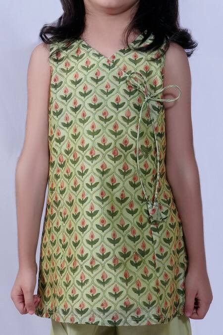 Shop Pankhuri By Priyanka Green Chanderi Embroidery Floral Print Kurta And Harem Pant Set Online at Aza Fashions Shop_Pankhuri By Priyanka_Green Chanderi Embroidery Floral Print Kurta And Harem Pant Set _Online_at_Aza_Fashions