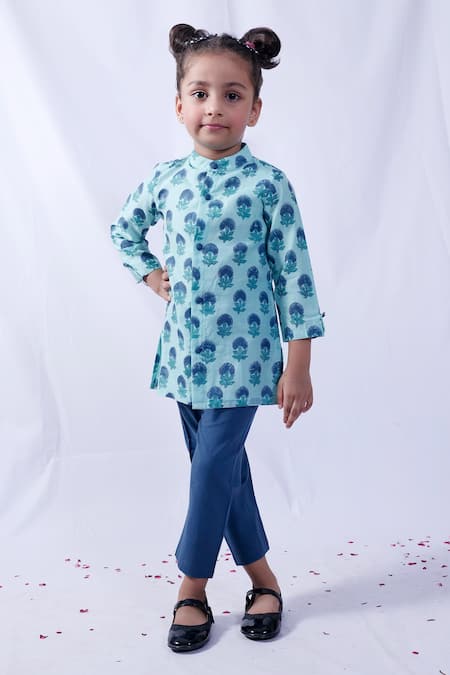 Pankhuri By Priyanka Blue Chanderi Floral Print Kurta And Pant Set 