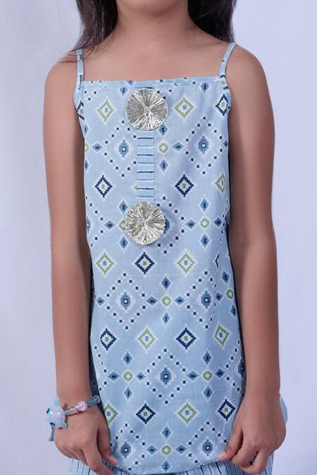 Pankhuri By Priyanka Blue Cotton Embroidery Patola Print Kurta And Tulip Pant Set at Aza Fashions Pankhuri By Priyanka_Blue Cotton Embroidery Patola Print Kurta And Tulip Pant Set _at_Aza_Fashions