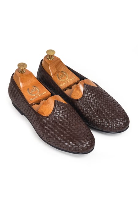 Domani Textured Leather Juttis 