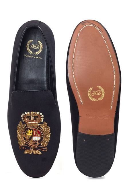 Domani Black Embroidered Velvet Handcrafted Slip-ons Online at Aza Fashions Domani_Black Embroidered Velvet Handcrafted Slip-ons _Online_at_Aza_Fashions