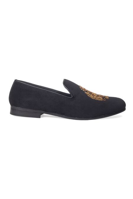 Buy Domani Black Embroidered Velvet Handcrafted Slip-ons Online at Aza Fashions Buy_Domani_Black Embroidered Velvet Handcrafted Slip-ons _Online_at_Aza_Fashions